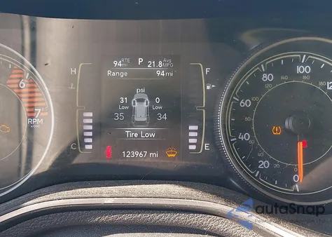 2019 Jeep Cherokee Latitude Plus 4X4 из США, поврежденный, VIN 1C4PJMLNXKD408494